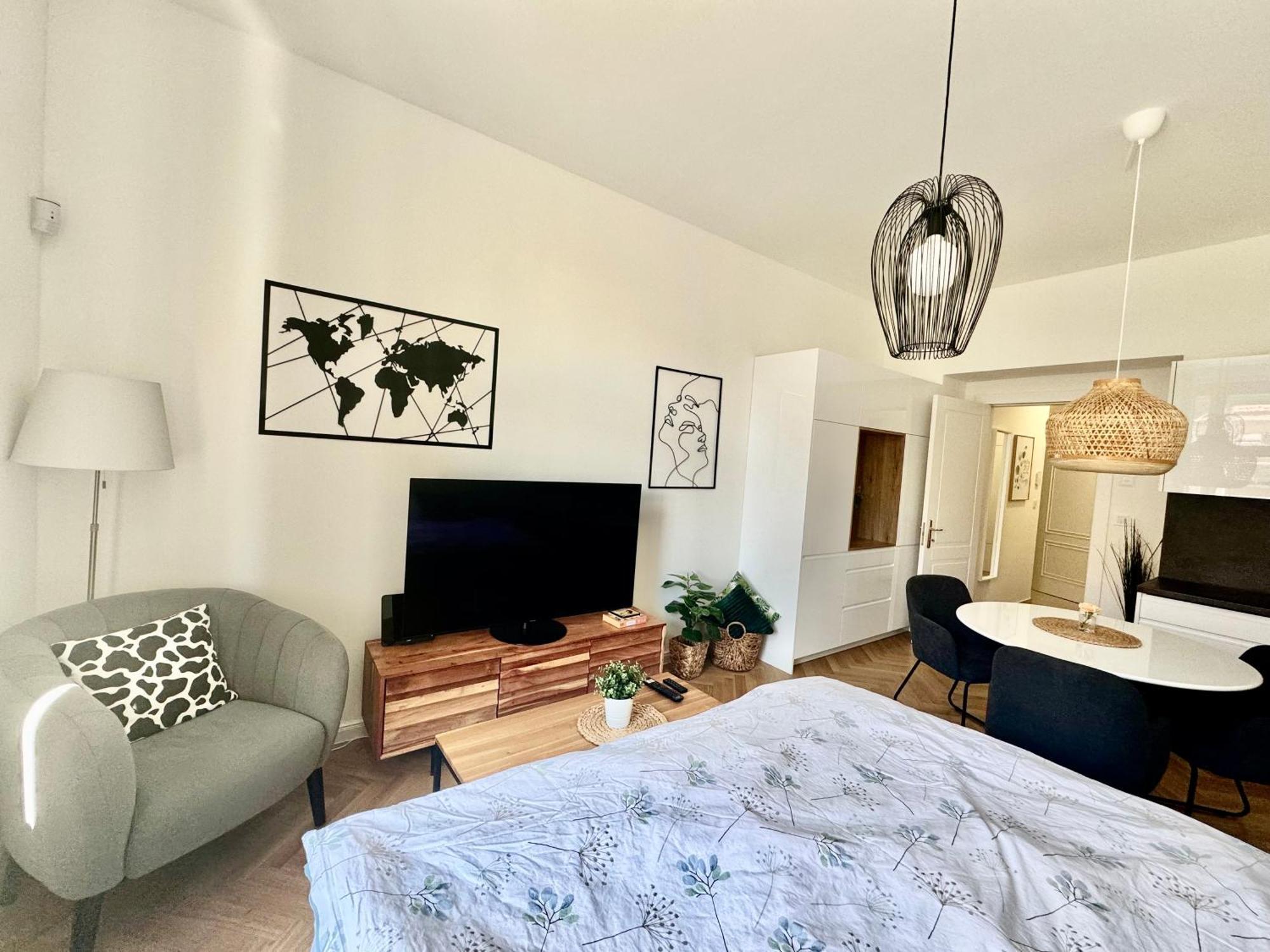 Esmoa - Ovenecka, 7 - Plne Vybaven Apartment Prague